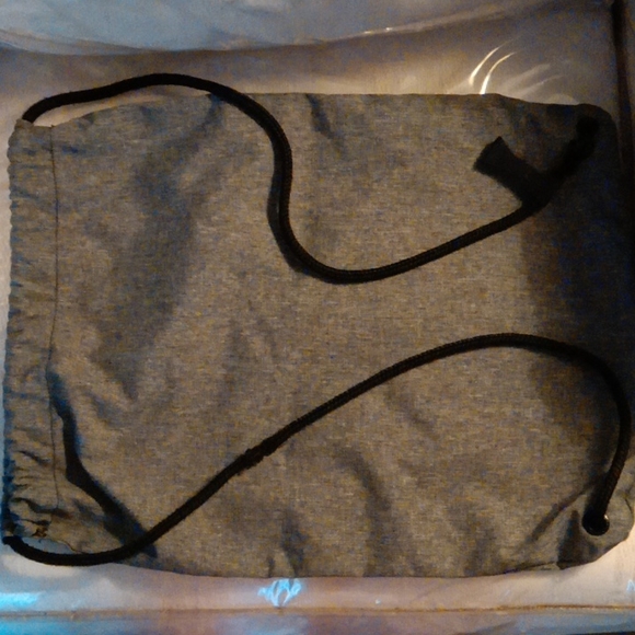 Under Armour shoulder bag - Picture 9 of 12